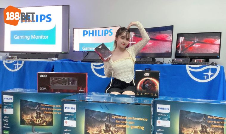 Bé Cơ - Nữ Streamer Xinh Đẹp Với 415K Follows Trên MXH 3 Bé Cơ cái tên nổi bật của Facebook Gaming